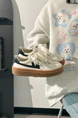 Minimalist Thick-Soled Classic Sneakers for Women, Little White Shoes, Spring/Summer Trend, Casual Fashion Footwear