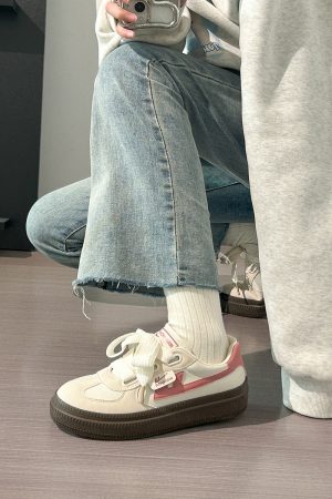 Minimalist Thick-Soled Classic Sneakers for Women, Little White Shoes, Spring/Summer Trend, Casual Fashion Footwear