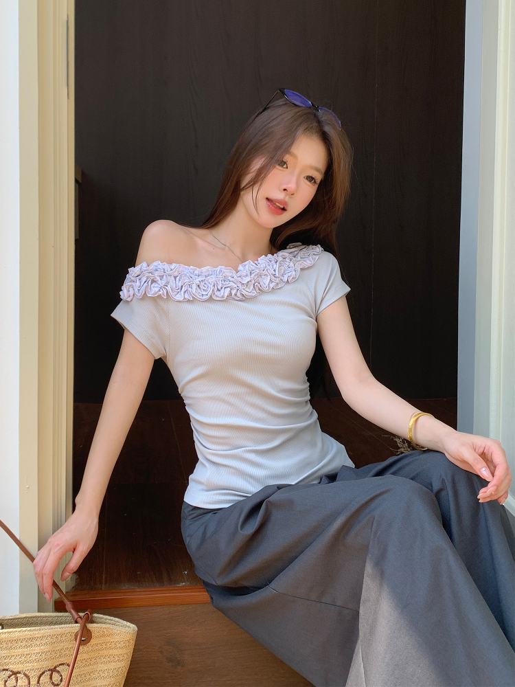 Multi-Layer Lace Off-Shoulder T-Shirt for Women - Short Sleeve Top, Trendy Niche Design, Perfect for Y2K and Casual Looks Multi-Layer Lace Off-Shoulder T-Shirt for Women - Short Sleeve Top, Trendy Niche Design, Perfect for Y2K and Casual Looks