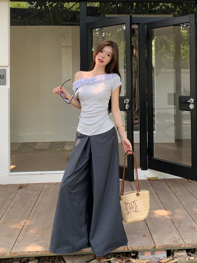 Multi-Layer Lace Off-Shoulder T-Shirt for Women - Short Sleeve Top, Trendy Niche Design, Perfect for Y2K and Casual Looks Multi-Layer Lace Off-Shoulder T-Shirt for Women - Short Sleeve Top, Trendy Niche Design, Perfect for Y2K and Casual Looks