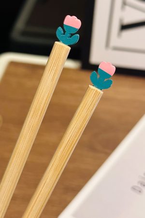 Natural Bamboo Tulip Chopsticks for One, Unpainted Non-Slip Design, Eco-Friendly Chinese Tableware, Anti-Mold Kitchen Utensils