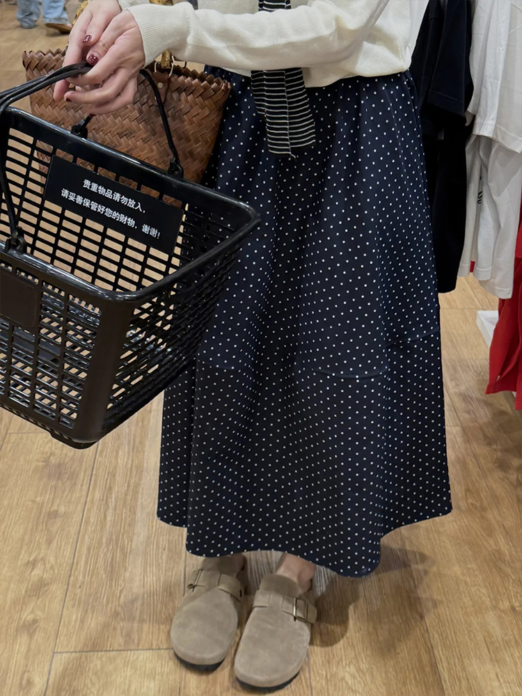 Navy Blue Polka Dot Plus Size Midi Skirt for Women - Flattering A-Line Patchwork Design, Summer 2025, Perfect for Curvy Figures Navy Blue Polka Dot Plus Size Midi Skirt for Women - Flattering A-Line Patchwork Design, Summer 2025, Perfect for Curvy Figures