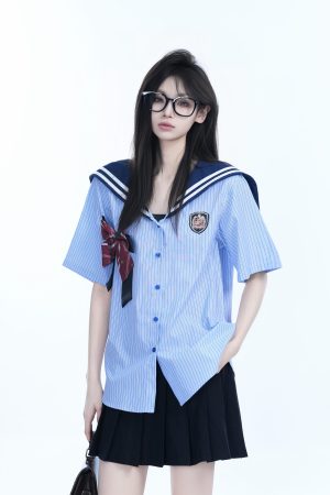 Navy Collar Bow Short-Sleeve Blouse for Women - Trendy Loose College Style Top with Unique Design