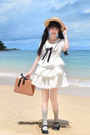 Navy Collar Bowknot College Style Mid-Length Dress with Pudding Bear Print and Cake Skirt â€“ Vintage-Inspired Fashion for Y2K Lovers