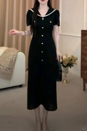 Navy Collar Short Sleeve Plus-Size Dress for Curvy Figures - Trendy Summer Style, Flattering Fit, Elegant Black Dress