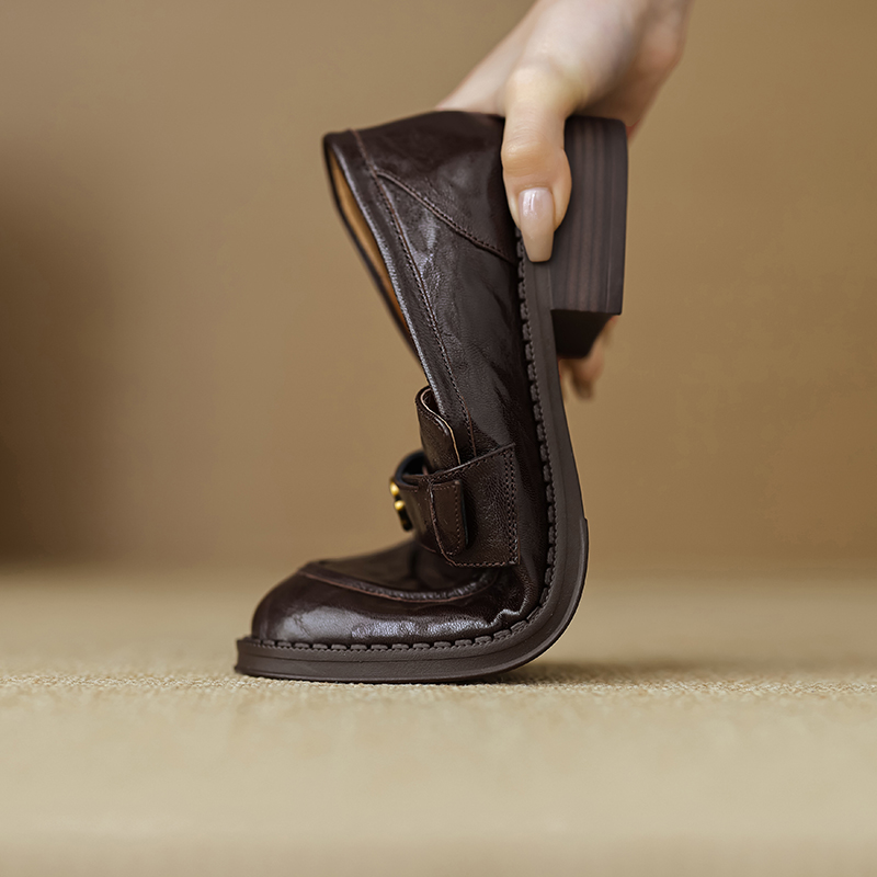 Non-Luxury Genuine Leather Camellia Slip-On Loafers for Women - 2025 Retro Low Heeled Flats, Vintage Inspired Fashion Non-Luxury Genuine Leather Camellia Slip-On Loafers for Women - 2025 Retro Low Heeled Flats, Vintage Inspired Fashion