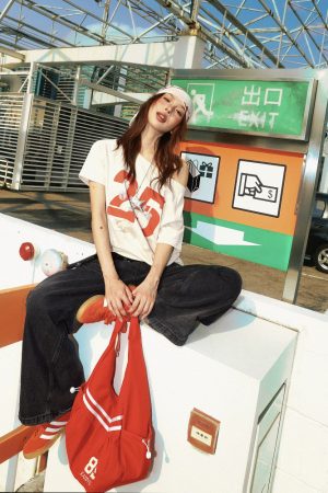 Off-Shoulder Letter Print Short-Sleeve T-Shirt for Women - Spicy Girl Style, Slim-Fit Casual Summer Top, American Fashion, Versatile 90s Vibe