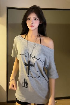 Off-Shoulder Letter Print T-Shirt for Women - Casual Loose Fit Summer Top, American Style, Slimming One-Shoulder Design