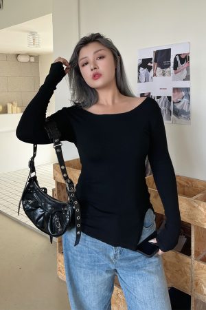 Off-Shoulder Long Sleeve T-Shirt for Women - Slimming Autumn Design, Low Neck Sexy Top, Trendy Y2K Style