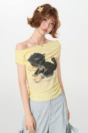 Off-Shoulder Retro Printed T-Shirt for Women, Drop Shoulder, Waist-Cinching, Slimming Summer Top, Y2K Style