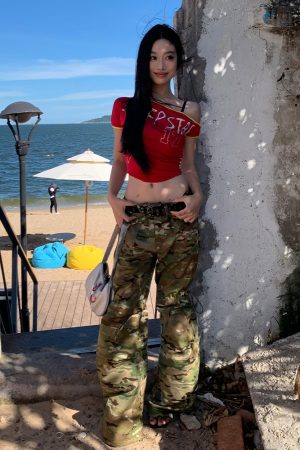 Off-Shoulder Short Sleeve Color-Blocking T-Shirt for Women - Spicy Girl Summer Top with Letter Print - Slim Fit Casual Style