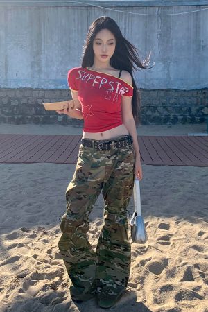 Off-Shoulder Short Sleeve Color-Blocking T-Shirt for Women - Spicy Girl Summer Top with Letter Print - Slim Fit Casual Style