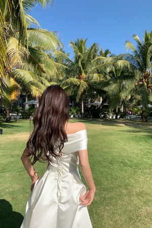 Off-the-Shoulder White Fairy Dress for Women, French-Style Strapless Long Skirt with Bow, Perfect for Everyday Wear and Photos