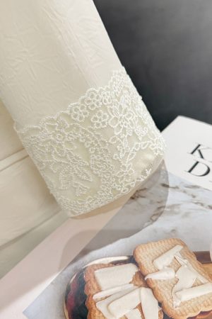 Off-White Minimalist Lace Cuff Blazer for Women - 2025 Summer Style, Imitation Acetate Textured Suit, Chic Fashion Layering Piece