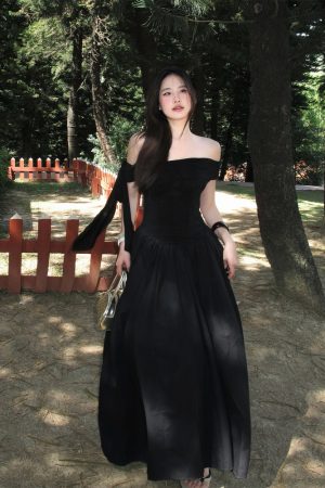One-Shoulder Black Dress with Flowing Ribbon Big Skirt - Elegant Summer Slim Fit Hepburn Style for Women