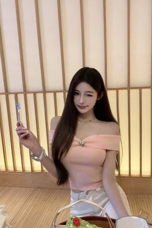One-Shoulder Knitted Top - Sexy Internet Celebrity Style, Pure Desire, Trendy Y2K Fashion, Chic Korean Style Top