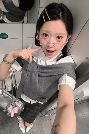 One-Shoulder Short Sleeve Knitted Top for Women - Trendy Gray Summer T-Shirt, Slim Fit, Hot Girl Style, Y2K Fashion