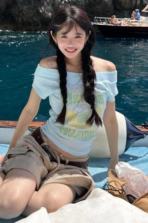 One-Shoulder Short Sleeve Women's Summer T-Shirt - American Style Slim-Fit Letter Print Chic Top for Vacation