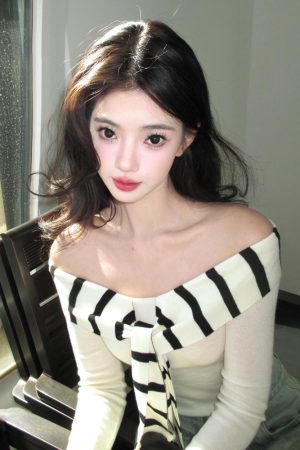 One-Shoulder Striped Knitted Top for Women, Fitted Long Sleeve Sailor Collar Shirt, Trendy Early Spring Fashion