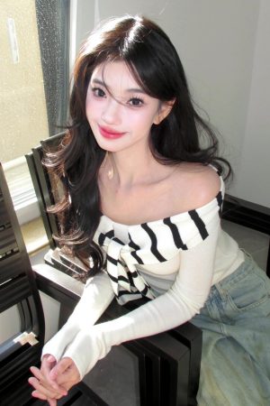 One-Shoulder Striped Knitted Top for Women, Fitted Long Sleeve Sailor Collar Shirt, Trendy Early Spring Fashion