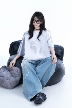 Oversized Black Short-Sleeve T-Shirt for Women - American High Street Sports Style, Loose Fit, Casual Chic.