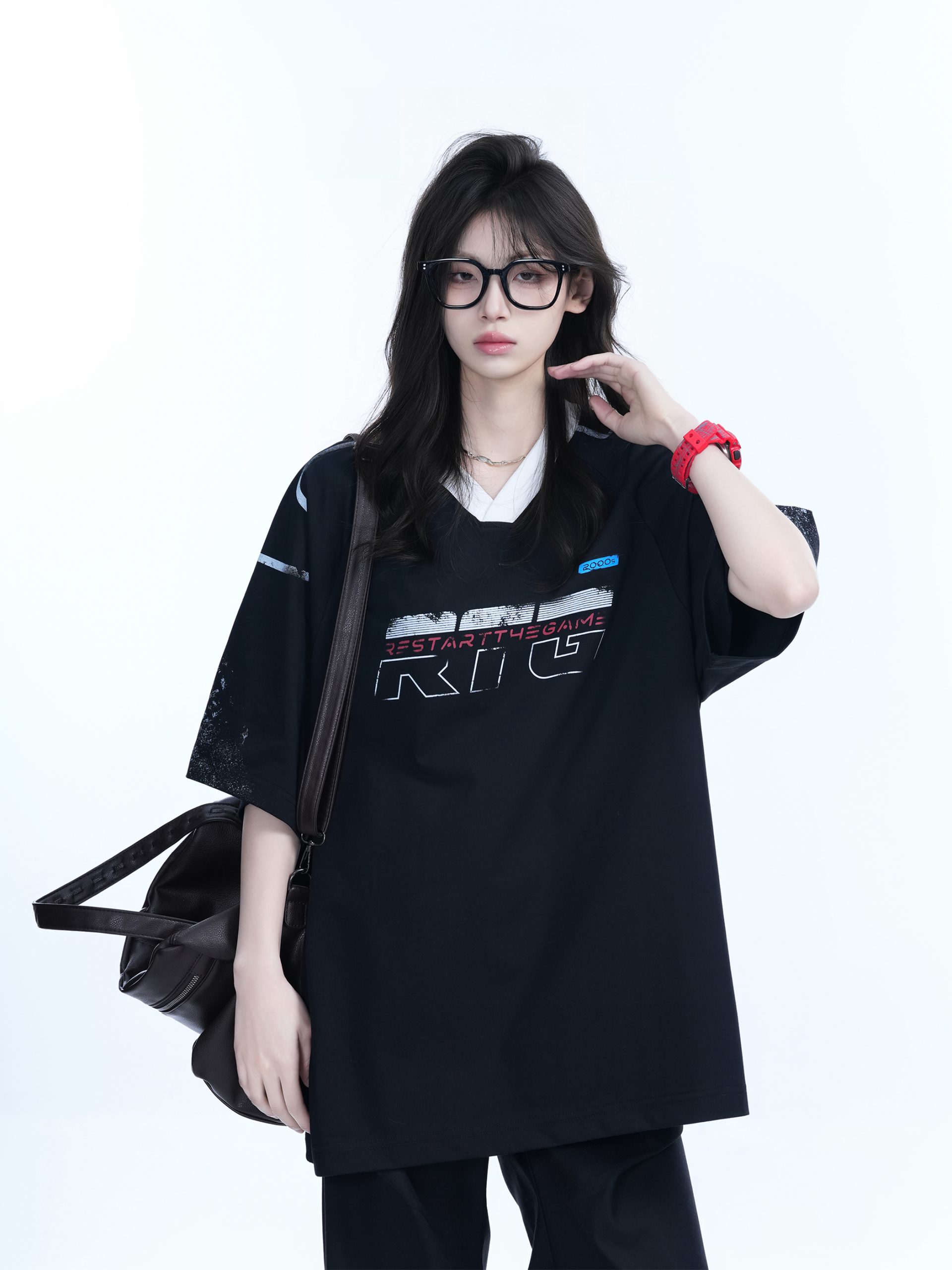 Oversized V-Neck Short Sleeve T-Shirt for Women - American Street Style with Sit and Eat Until the Mountains Are Empty Graphic Oversized V-Neck Short Sleeve T-Shirt for Women - American Street Style with Sit and Eat Until the Mountains Are Empty Graphic