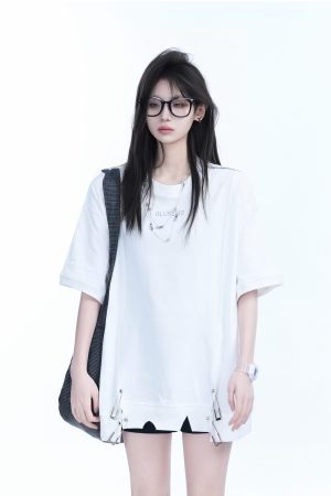 Oversized Women's Short Sleeve T-Shirt with American High Street Pin Design - Trendy Loose Fit, Casual Style for Everyday Wear