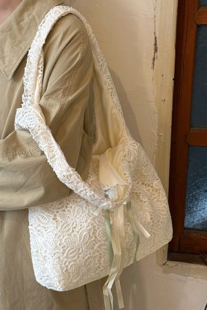 Pastoral Lace Tote Bag - Large Capacity Commuter Shoulder Bag, Versatile Niche Design for Everyday Style