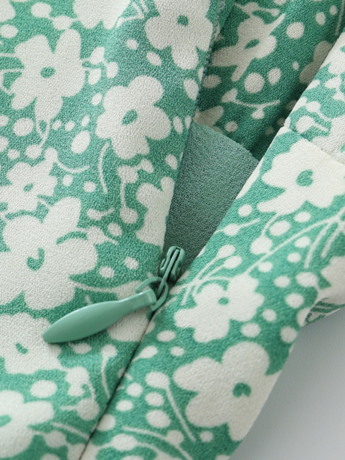 Petite Floral Green Summer Dress for Women - French Style Vacation Dress, Slimming Design for 2025 Petite Floral Green Summer Dress for Women - French Style Vacation Dress, Slimming Design for 2025