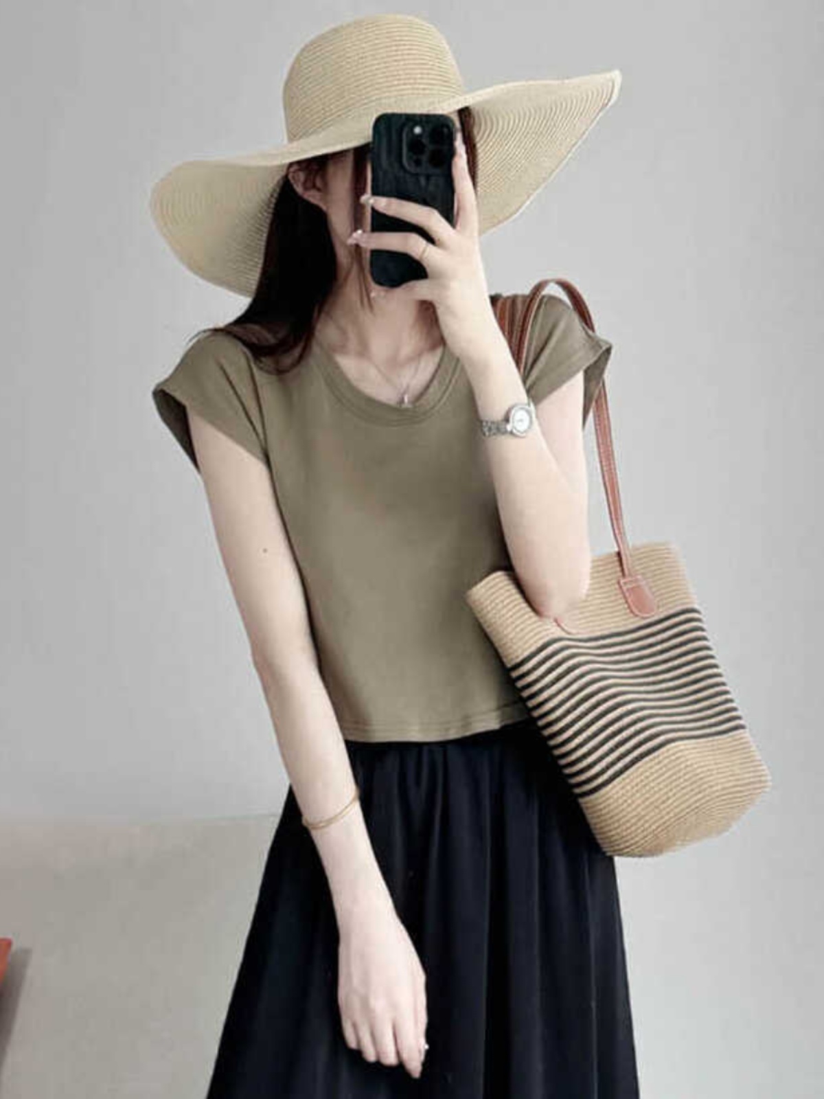 Petite U-Neck Cotton T-Shirt with Flutter Sleeves - Comfortable Summer 2025 Short Sleeve Top in Lazy Style for Casual Looks Petite U-Neck Cotton T-Shirt with Flutter Sleeves - Comfortable Summer 2025 Short Sleeve Top in Lazy Style for Casual Looks