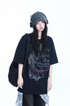 Pink Oversized Short-Sleeve T-Shirt for Women - American Dark Style, Summer Casual, Loose Fit with Sit and Eat Until the Mountains Are Empty Print