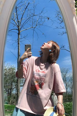 Pink Retro Floral Print Short Sleeve T-Shirt for Women - Summer Loose Fit Round Neck Top - Vintage 90s Style