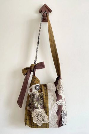Plaid Bucket Bag with Lace Splicing - Versatile Shoulder & Crossbody Bag for Autumn and Winter Style