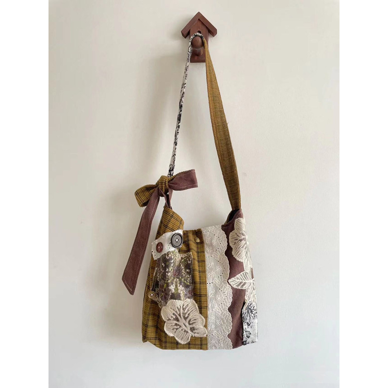 Plaid Bucket Bag with Lace Splicing - Versatile Shoulder & Crossbody Bag for Autumn and Winter Style Plaid Bucket Bag with Lace Splicing - Versatile Shoulder & Crossbody Bag for Autumn and Winter Style