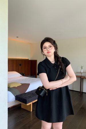 Playful Plus Size Little Black Dress with Polo Collar, Stretchy Slimming Puff A-Line Design for Effortless Style