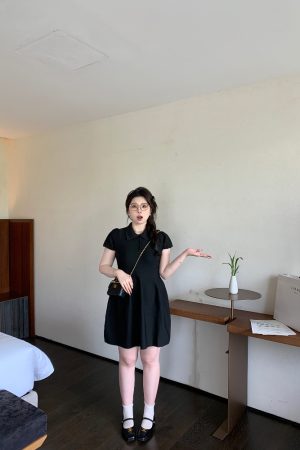 Playful Plus Size Little Black Dress with Polo Collar, Stretchy Slimming Puff A-Line Design for Effortless Style