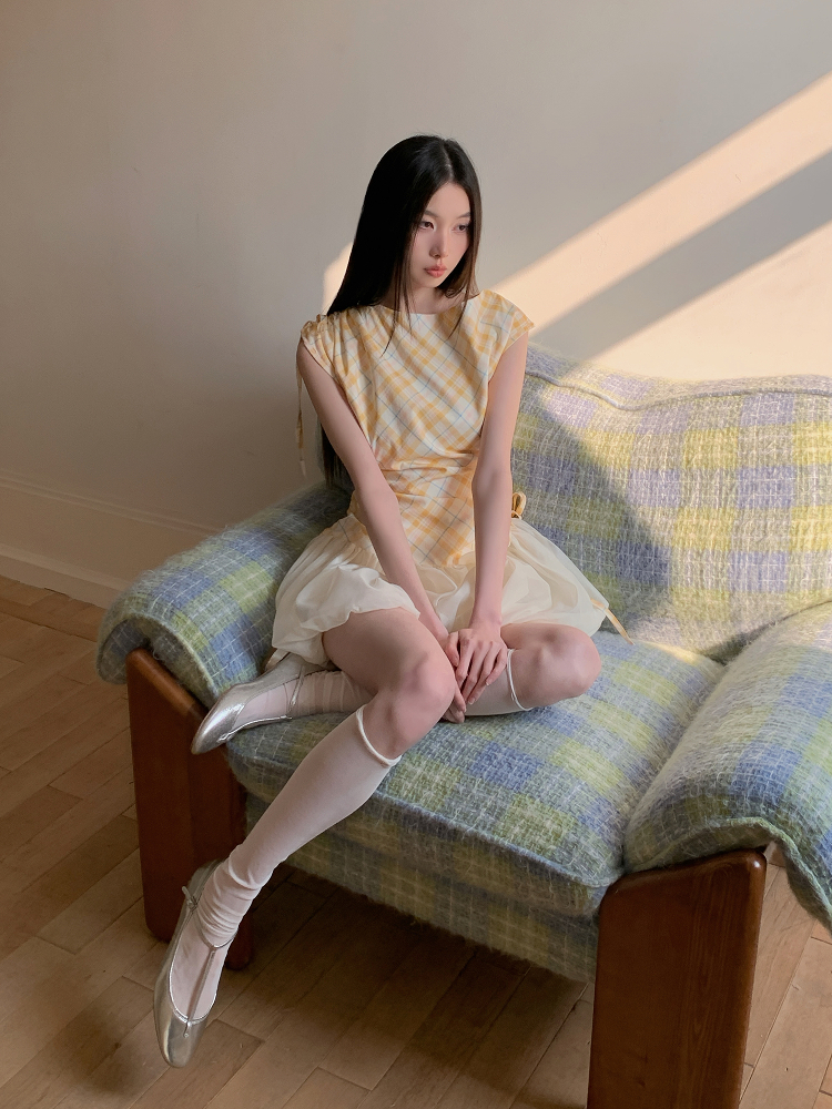 Pleated Summer Flower Bud Dress with Drawstring Waist and Short Sleeves - Slimming Design, Perfect for 90s and Y2K Style Pleated Summer Flower Bud Dress with Drawstring Waist and Short Sleeves - Slimming Design, Perfect for 90s and Y2K Style