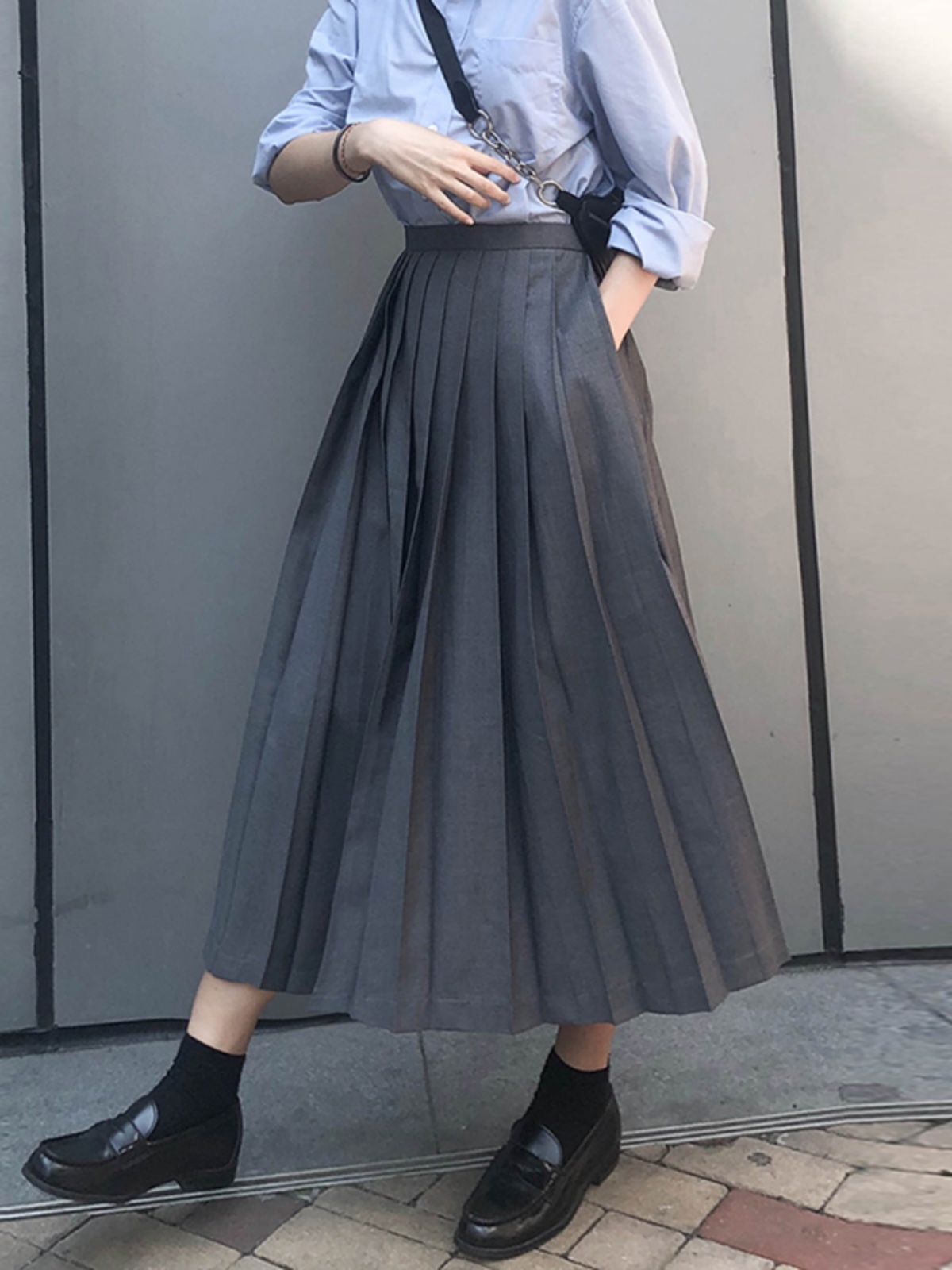 Pleated Umbrella Skirt - Retro Mid-Length Gray Skirt with Pockets for Spring Summer - Stylish High-Temperature Fashion Pleated Umbrella Skirt - Retro Mid-Length Gray Skirt with Pockets for Spring Summer - Stylish High-Temperature Fashion