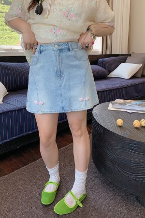 Plus Size A-Line Denim Skirt for Women, Buckle Spliced Design, 2025 Summer Fashion, Trendy Short Skirt for Curvy Style