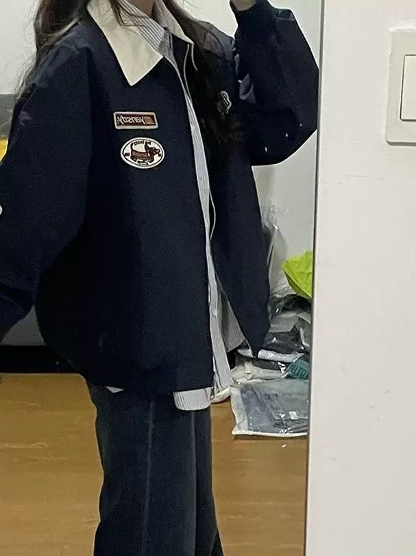 Plus Size American Retro Embroidered Patch Color-Blocking Lapel Jacket for Women - Spring Autumn Baseball Style for Curvy Fits Plus Size American Retro Embroidered Patch Color-Blocking Lapel Jacket for Women - Spring Autumn Baseball Style for Curvy Fits