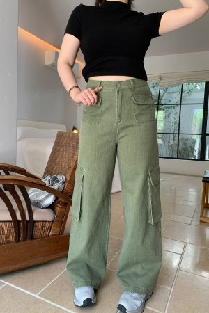 Plus Size American Retro Straight-Leg Multi-Pocket Wide-Leg Casual Work Pants for a Cool 90s Vibe