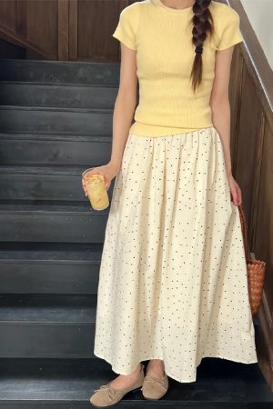 Plus Size Apricot Polka Dot A-Line Half Skirt for Curvy Women - Flattering High-Waisted Summer Style 2025