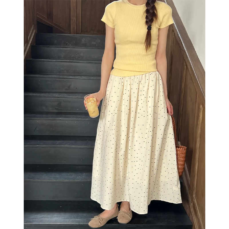 Plus Size Apricot Polka Dot A-Line Half Skirt for Curvy Women - Flattering High-Waisted Summer Style 2025 Plus Size Apricot Polka Dot A-Line Half Skirt for Curvy Women - Flattering High-Waisted Summer Style 2025