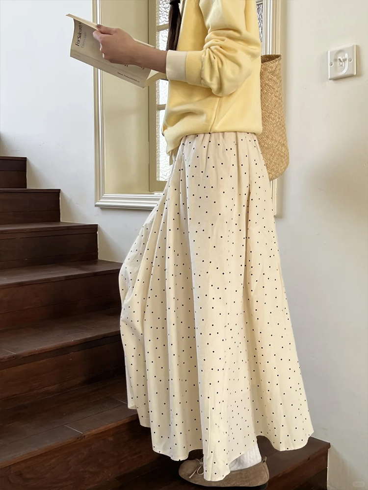 Plus Size Apricot Polka Dot A-Line Half Skirt for Curvy Women - Flattering High-Waisted Summer Style 2025 Plus Size Apricot Polka Dot A-Line Half Skirt for Curvy Women - Flattering High-Waisted Summer Style 2025