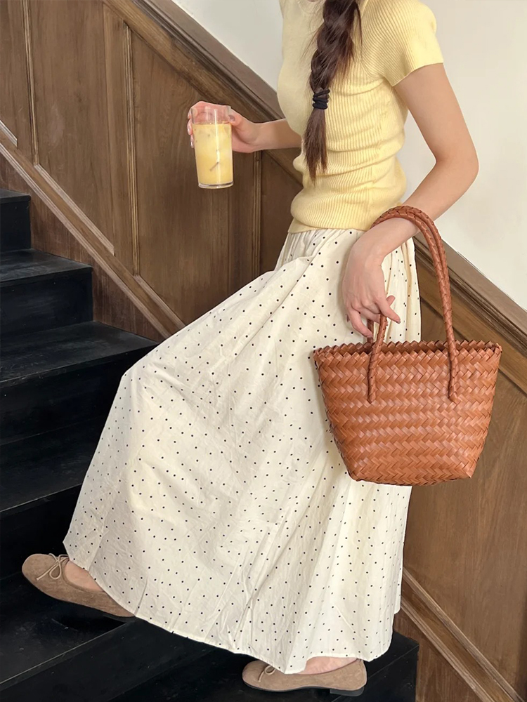 Plus Size Apricot Polka Dot A-Line Half Skirt for Curvy Women - Flattering High-Waisted Summer Style 2025 Plus Size Apricot Polka Dot A-Line Half Skirt for Curvy Women - Flattering High-Waisted Summer Style 2025