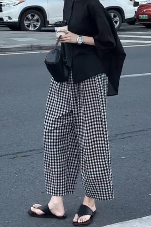 Plus Size Black and White Checkered Wide-Leg Pants for Women - Loose High-Waisted Trousers for Petite Sizes, 2025 Trend