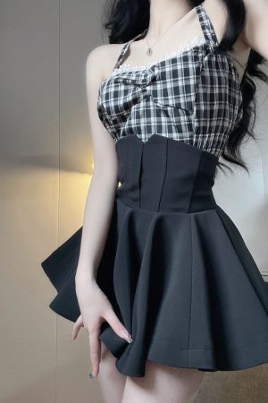 Plus Size Black Fluffy Half Skirt for Women - High-Waisted Pleated A-Line Umbrella Skirt for Autumn Winter, Slimming Fit for Petite Figures