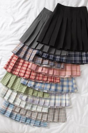 Plus Size Black High-Waisted Pleated A-Line Midi Skirt for Women, Summer College Style Checkered JK Skirt, Anti-Exposure Fashion