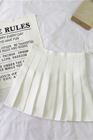 Plus Size Black High-Waisted Pleated A-Line Midi Skirt for Women, Summer College Style Checkered JK Skirt, Anti-Exposure Fashion