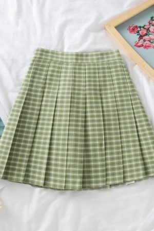 Plus Size Black High-Waisted Pleated A-Line Midi Skirt for Women, Summer College Style Checkered JK Skirt, Anti-Exposure Fashion